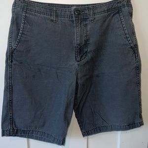 Old Navy Men Gray Shorts Size 33